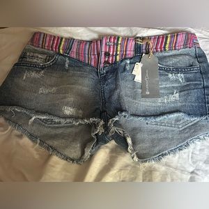 blue mid waist jean shorts